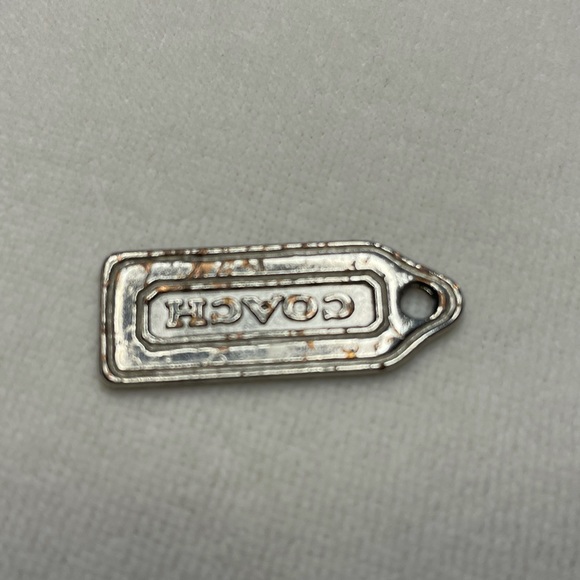 Coach - Picture 6 of 6